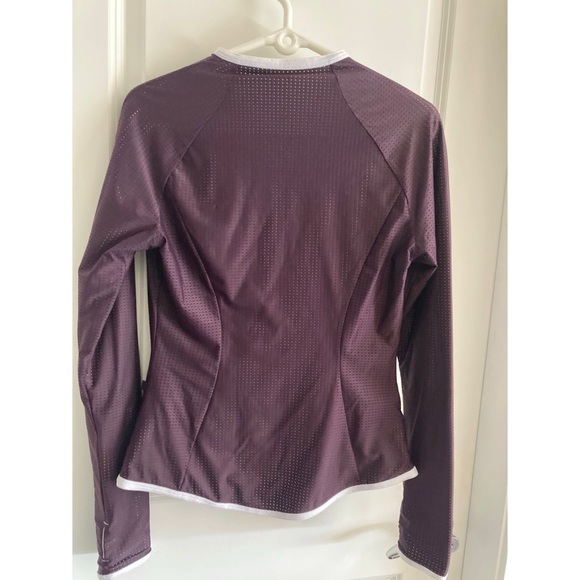 Lululemon Find Your Bliss Jacket in Black Cherry - Picture 3 of 5